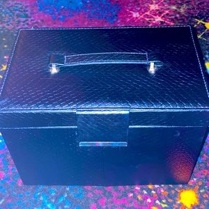 💙Ulta deep blue beauty box💙